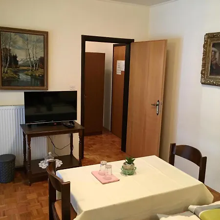 Atelsek Gostinjska kuća